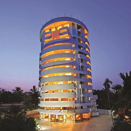 Emarald Hotel Cochin Коччи Экстерьер фото