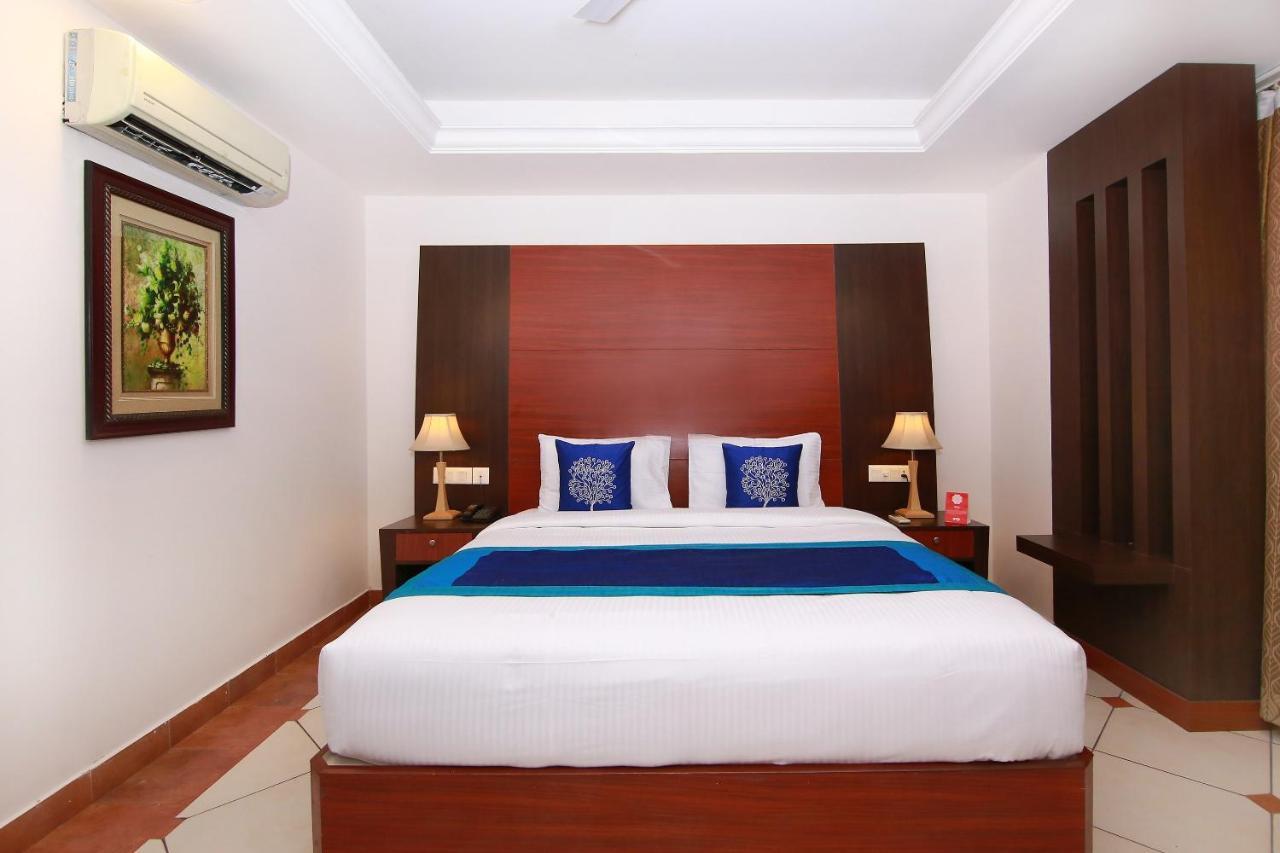 Emarald Hotel Cochin Коччи Экстерьер фото